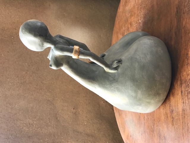 femme patine à la cire et feuille d'or